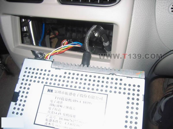 猎毒人:吕云鹏坠崖跌入水中死了吗 救吕云鹏神秘人是谁_kaiyun开云网页版(图2) kaiyun开云官方在线登录